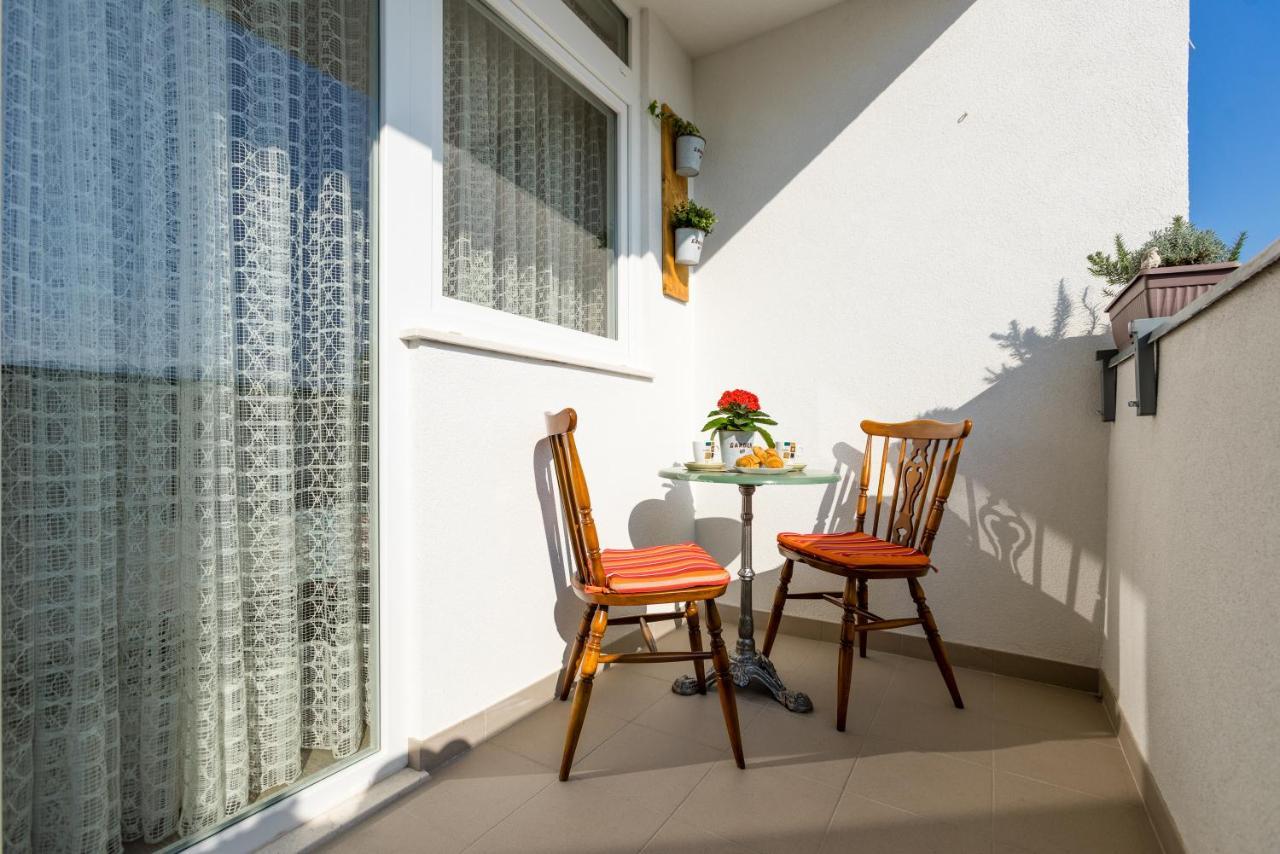 Studio Apartment Romana Спліт Екстер'єр фото