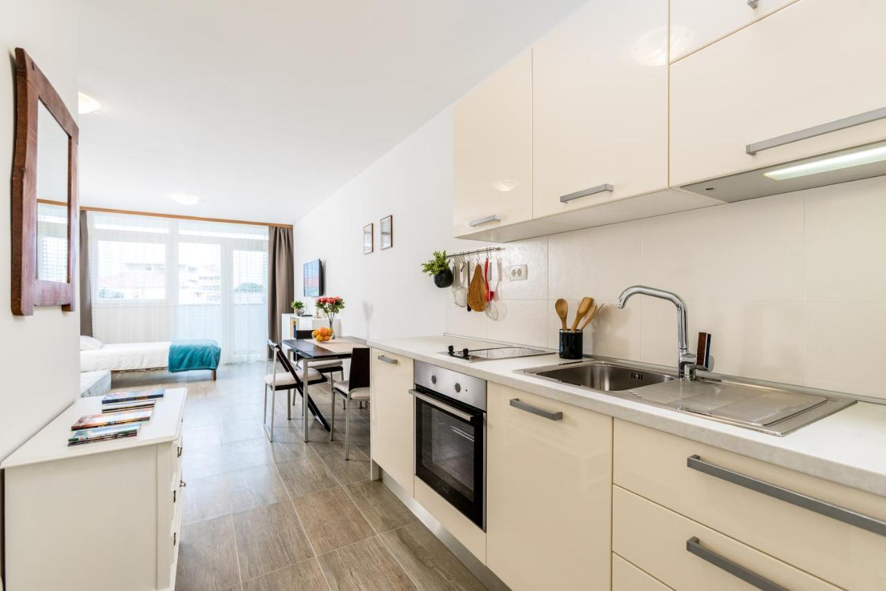 Studio Apartment Romana Спліт Екстер'єр фото