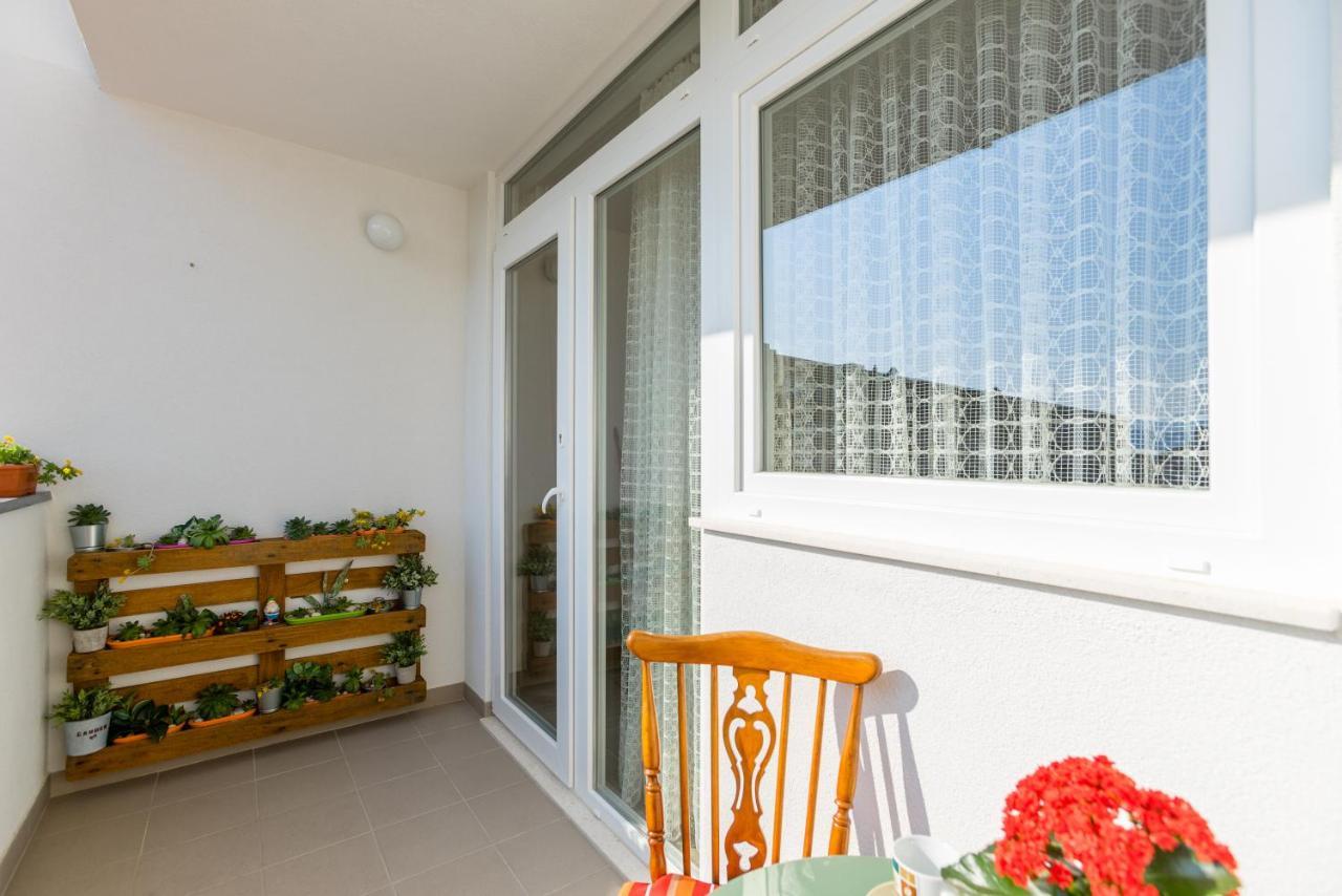 Studio Apartment Romana Спліт Екстер'єр фото