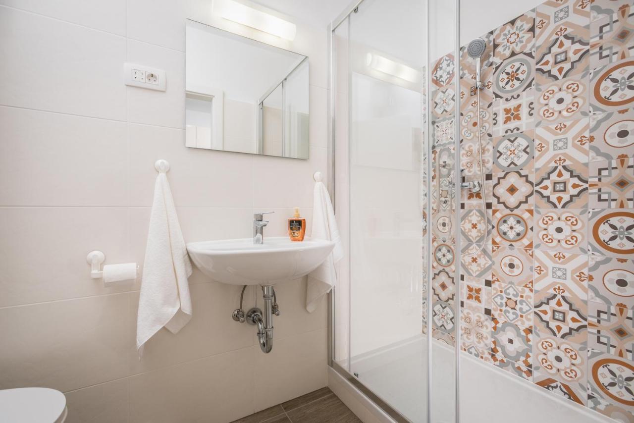 Studio Apartment Romana Спліт Екстер'єр фото